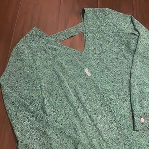 CAbi Bountiful Blouse